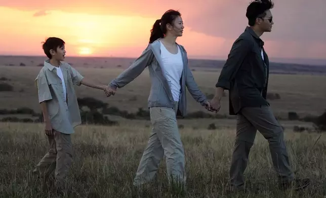 一家三口感情好好