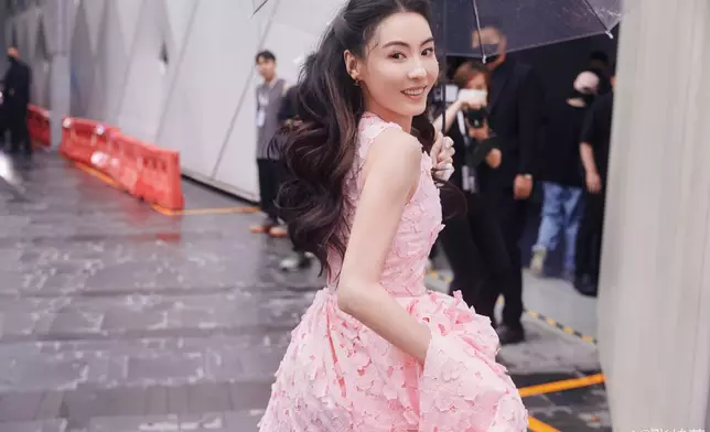 張栢芝微博圖片