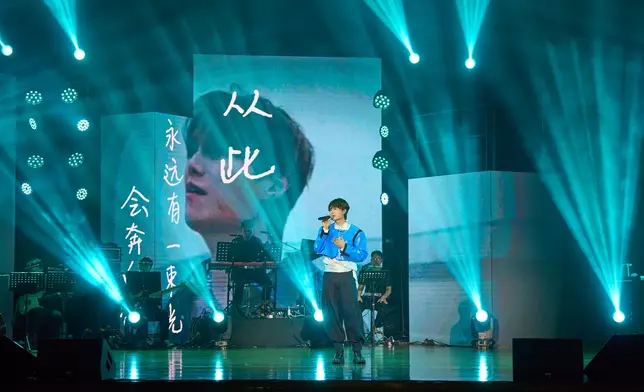 胡鴻鈞日前於廣州舉行最後一場「THE DAY到此．開始」巡回音樂會。