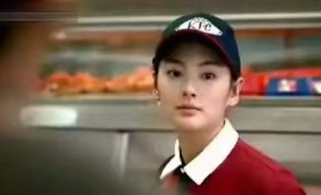 16歲參與拍攝快餐店廣告時美貌已經驚為天人！