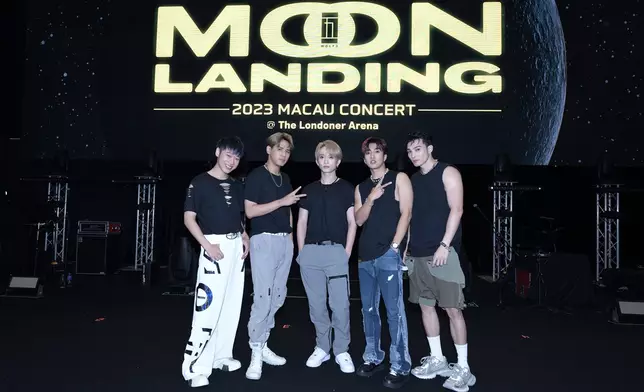 五堅情7月23日在澳門舉行《Moon Landing 月面著陸演唱會》。