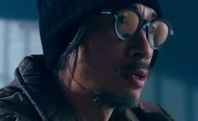 佢喺劇入面仲有唔少金句，包括：「做人咁辛苦為咗咩？都係為咗有啖飯落肚。」