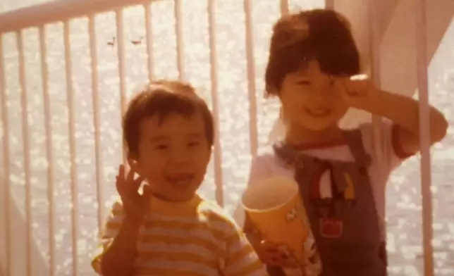 大家都覺得Camilla長得很像媽媽。