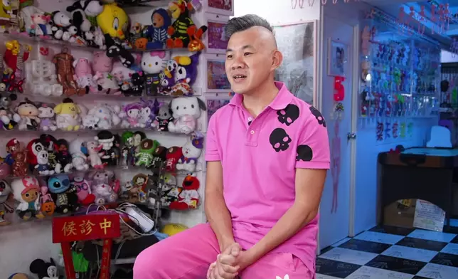 重情的梁師傅說：我希望到死都係做緊呢行。