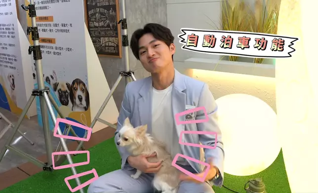 嘉洛同Kumo好老友，其他同場演員都指嘉洛好受小動物歡迎。