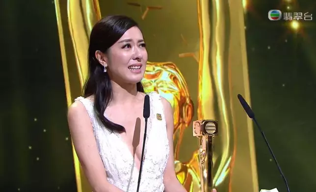唐詩詠在《萬千星輝頒獎典禮2017》奪得「最佳女主角」獎。