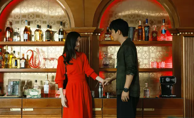 Janice Man飾演朱一龍的妻子李木子，也成了電影的重要角色。