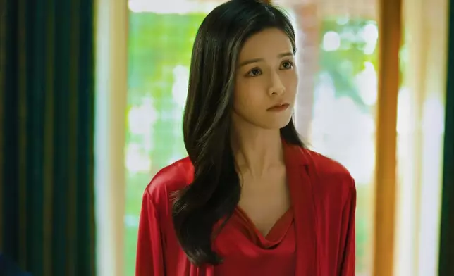 現年34歲的Janice Man憑電影大受歡迎，成為「億萬票房」女星，北上多年發展終於吐氣揚眉。