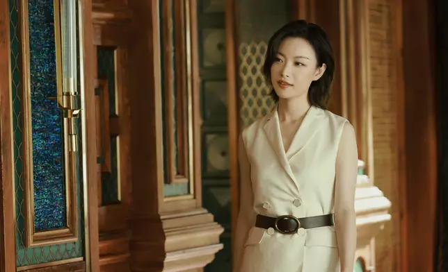 倪妮在電影中飾演金牌律師陳麥。