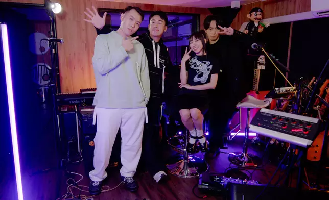 齊齊宣傳新歌，同時為將會舉行的演唱會造勢。