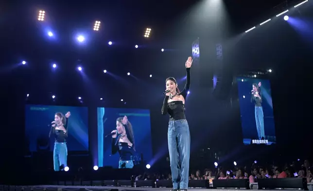 陳慧琳事業順利、家庭幸福美滿。