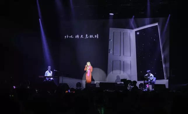 Gin坦言今次舉行生日會，是想回報多年來默默支持自己的朋友。