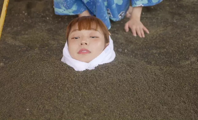 林襄畀啲砂包到實。