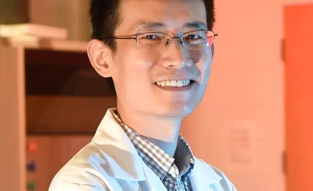 遇害的北卡大教堂山分校副教授Zijie Yan。（北卡大教堂山分校網站