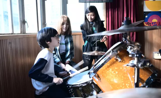 左起：陳諾霆、謝安琪、賴恩慈