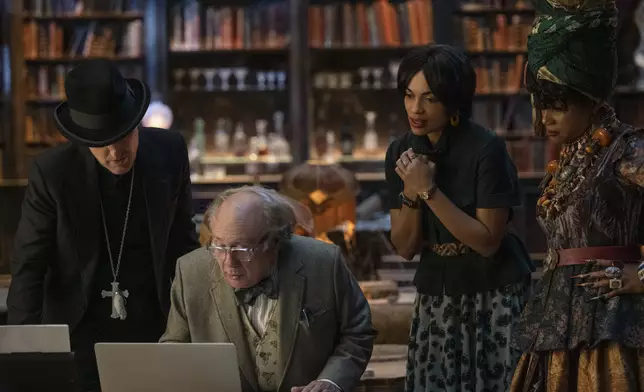 《鬼咁多大屋》劇照