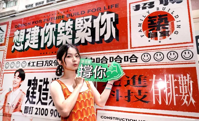 回想起自己小時候都曾『自我懷疑』，為未來方向迷茫，幸運地遇上好機會有份參與綜藝節目，從而得到更多演藝機會