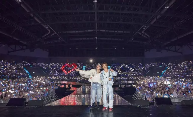 D＆E正舉行世界巡迴FanCon活動（Super Junior D＆E Twitter圖片）