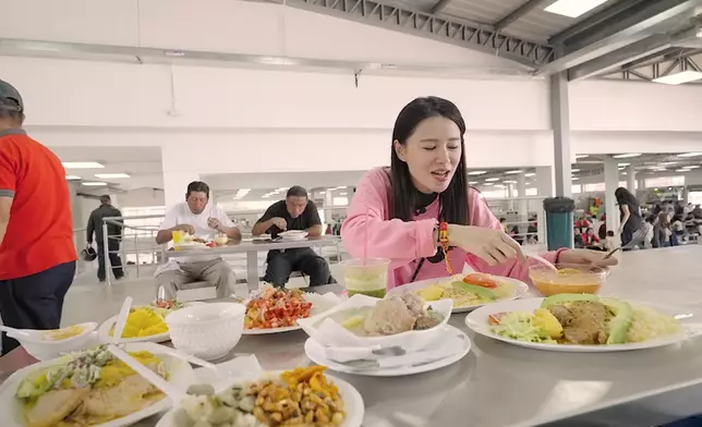 連食齋嘅導演都有照顧到。