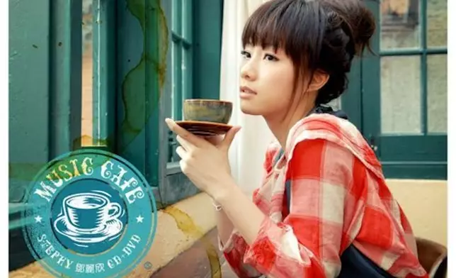 Stephy除了Cookies和Mini Cookies年代外，05年開始單飛之後亦出過至少7張專輯。（網上圖片）