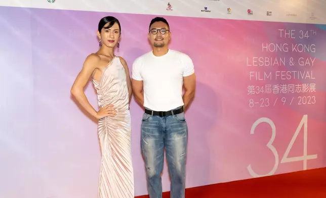 《孔雀皇后》導演卞聖彬（右）及主角崔海晙（左）（HKLGFF提供圖片）