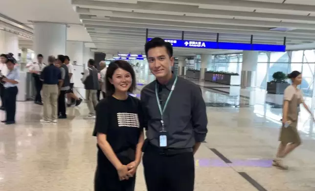 馬國明和網民合照。