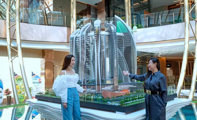 M Tower 5-25樓為6星級豪華酒店，25A-47樓為高級服務式公寓。