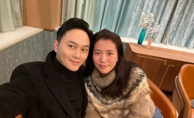 張智霖曾擔任JPEX香港區品牌大使，自事件發生後，其經理人澄清張智霖並無參與任何投資，在去年拍完廣告後有書面通知JPEX，如未能取得牌照則不能使用其肖像宣傳，因此會保留追究權利。