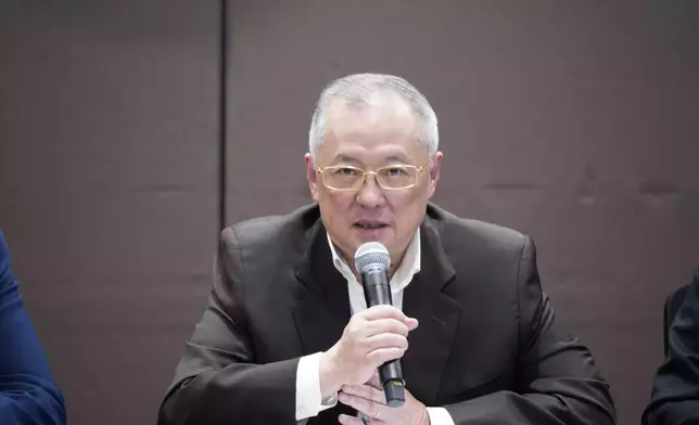 早前張宇人聯同參與的業界公布優惠細節。