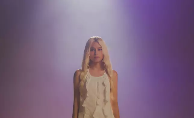 9月Gin推出今年第四首派台作品《後人類的美麗與哀愁》。