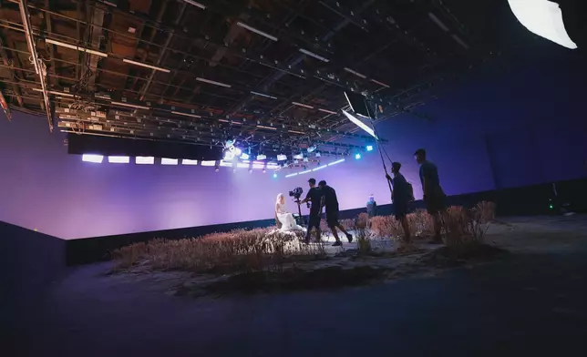 再加上後期CG。