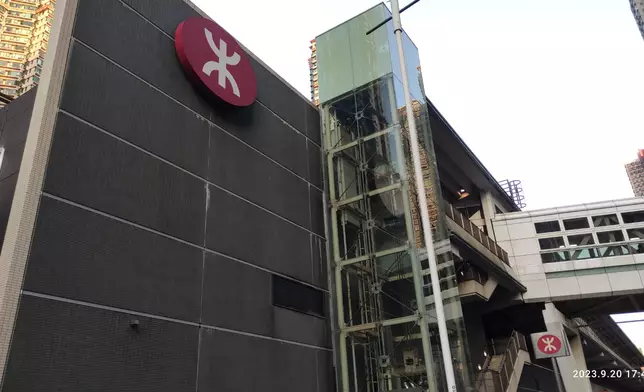 巴士的報記者攝