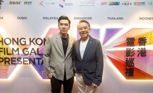 姜卓文陪同爸爸姜大衛飛到吉隆坡出席由亞洲電影大獎學院主辦之「香港電影巡禮」放映活動。