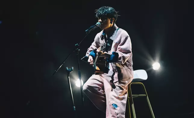 Dark Wong黃明德