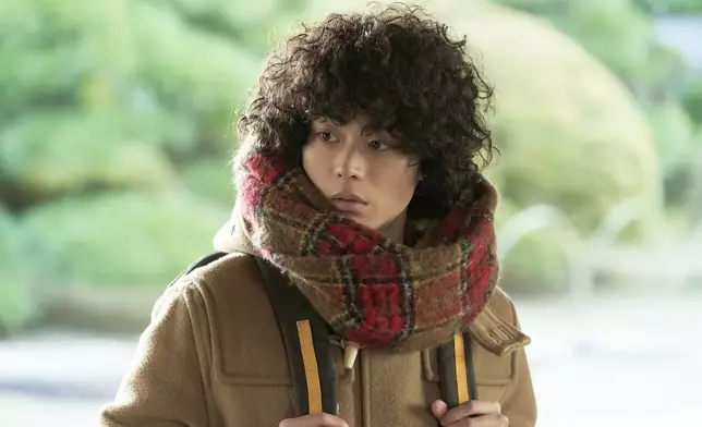 菅田將暉主演爆紅日劇神作《勿說是推理》，電影版將於10月12日上映。