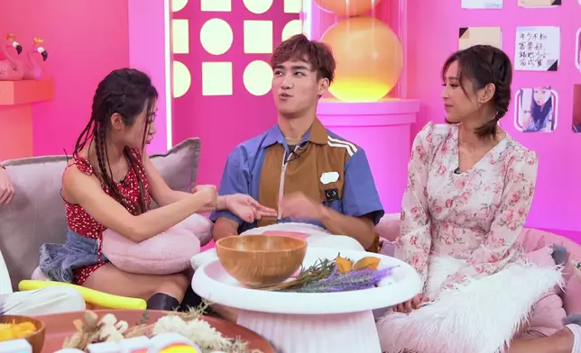 Jojo借Koba重現當年被侵犯經過。