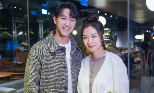 麥明詩為馮允謙獻出第一次。