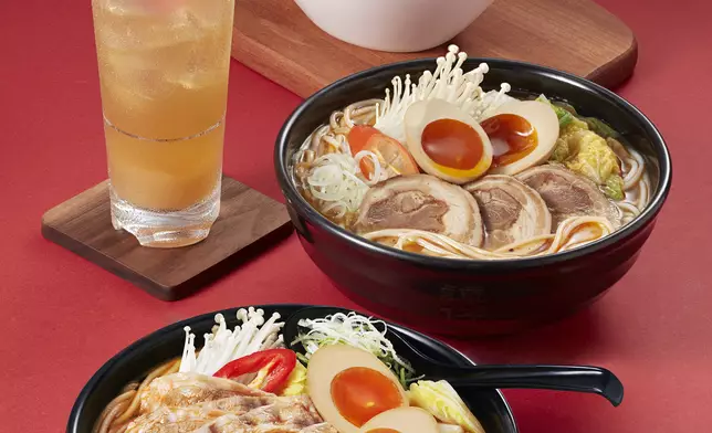 三哥黑蒜油味噌湯米線以優惠價發售。