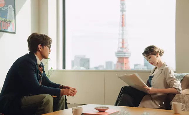 是次MV更邀得日本女神助陣，日本殿堂級混血名模藤井莉娜（Fujii Lena）。