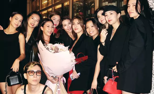 受到多位朋友的寵愛