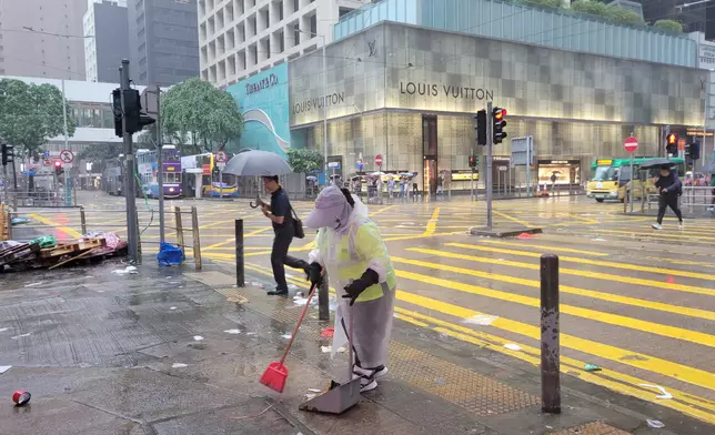 巴士的報記者攝