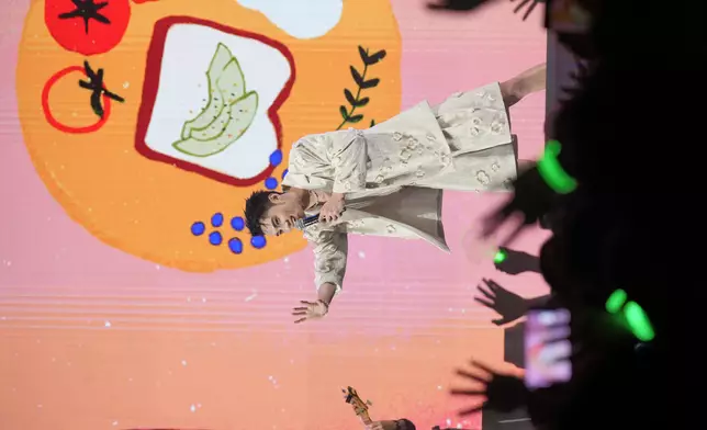 他表示一直很期待來開香港場！