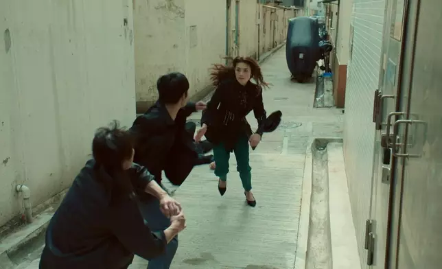 娜姐啲打戲確係有台型。