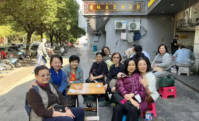 汪曼玲 《快拍.曼鏡頭》Facebook圖片