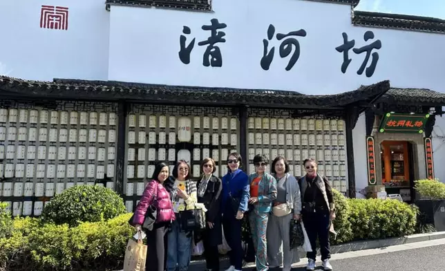 汪曼玲 《快拍.曼鏡頭》Facebook圖片