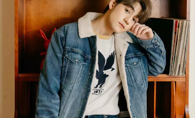 Jeffrey分享自己的時尚穿搭心得，並指牛仔褲一向都是他的必備單品。