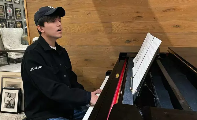 迪瑪希將於12月23日在香港舉行演唱會。