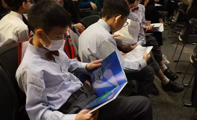 鄧炳強Facebook圖片