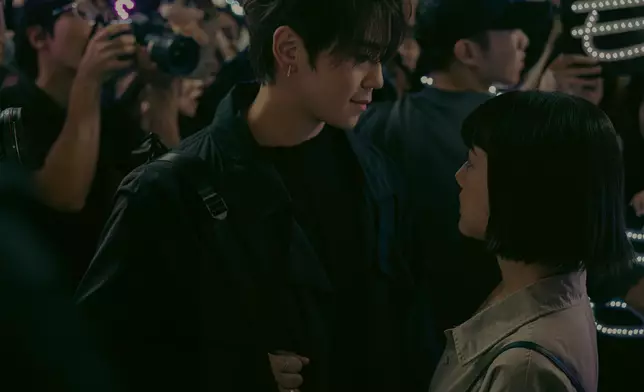 姜濤在MV中再次做回自己。