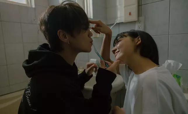 再次找來《愛情簽證申請》MV的女主角林思廷擔任女主角。